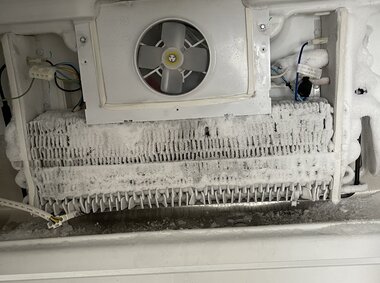 The refrigerator's freezer is not freezing - there's a problem