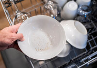 Dirty dishes do not come out of the dishwasher - what causes this, and how can it be fixed?